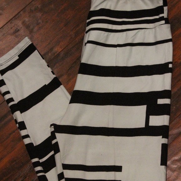 Lularoe Leggings Lot Size OS - Picture 11 of 11